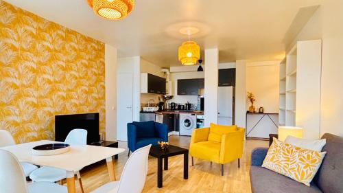 Appartement Cosy et calme - face à la gare Rosny-sous-Bois - 20mn de Paris et Disneyland - Location saisonnière - Rosny-sous-Bois