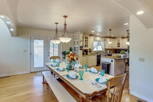 Spacious Escape Near Mesa Verde National Park! in แมนคอส (โคโลราโด)