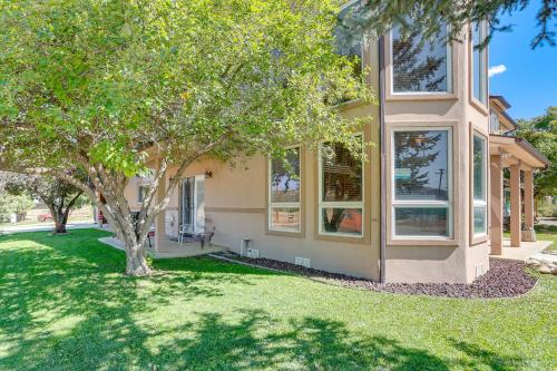 Spacious Escape Near Mesa Verde National Park! in แมนคอส (โคโลราโด)