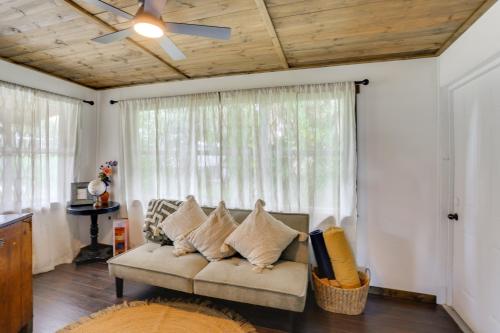 Less Than 1 Mi to Downtown Arcadia Tranquil Wooded Escape in 阿卡迪亞