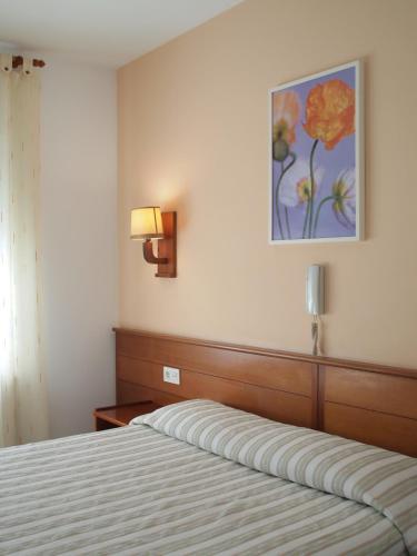 Hostal El Castell - image 7