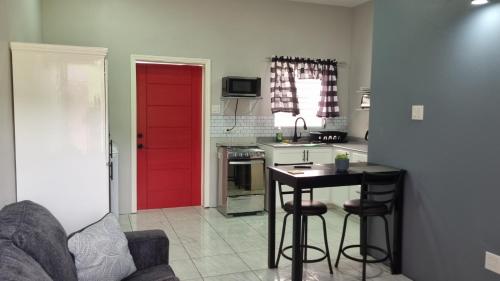 Rest Easy at Cunningham Suites #2, Ottleyʼs (foto 2)