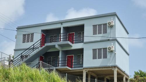 Rest Easy at Cunningham Suites #2, Ottleyʼs (foto 9)