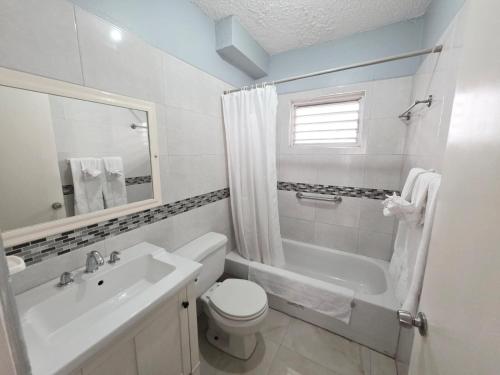 Harmony Studio - Chrisanns Beach Resort Apt 18, Ocho Rios (zdjęcie 5)