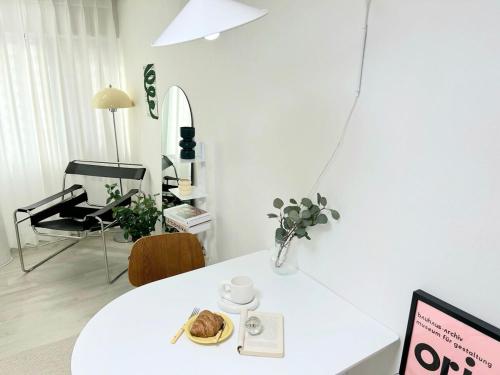 Two rooms 2F, 3mins Hapjeong Station, 4beds, Seul (foto 8)