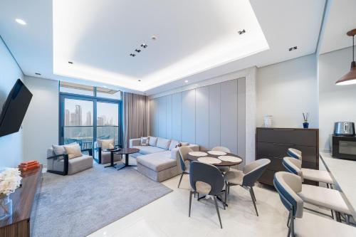 Luxe 3BDR Panoramic Burj Khalifa Views Business Bay, Дубай (фото 5)