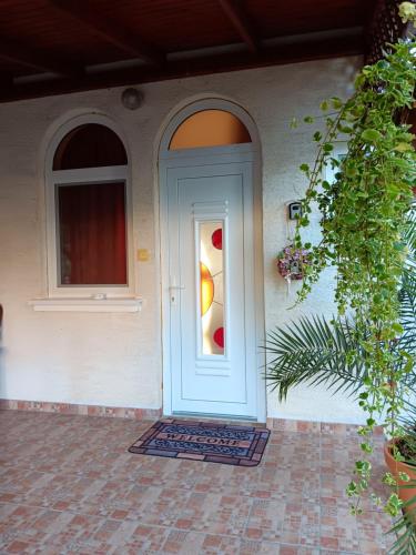 Mazsola Vendeghaz in Tamási