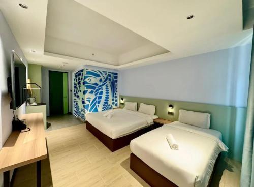 room detail thumbnail 0