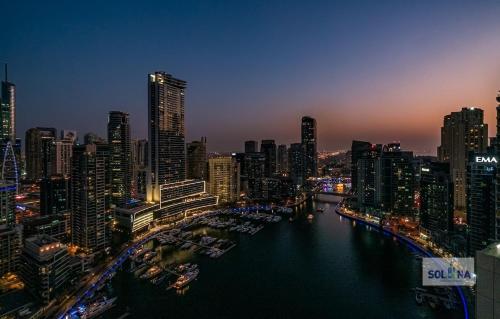 Waterfront 1BR Apartment At Heart of Dubai Marina, Dubai (Foto 3)