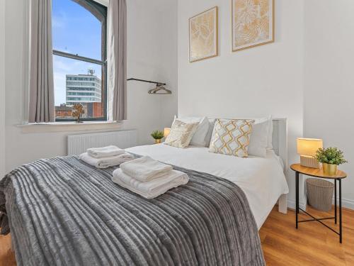 The Goldsmith 3BR Apt, Birmingham JQ with Parking, Бирмингем (фото 2)
