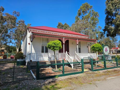 Barrabool Maze Estate - Accommodation - Ceres