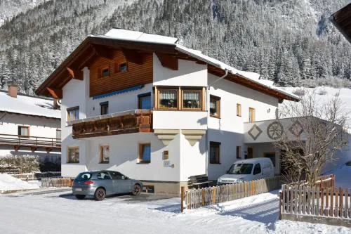 Haus Schimpfößl in Flirsch, Österreich
