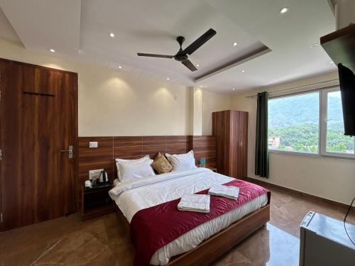 HITAM HOME in Swarg Ashram