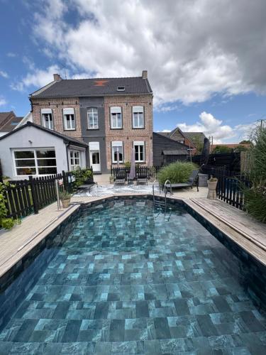 Demeure de caractère du Nord gîte à louer La Pétrie