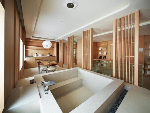 Hot tub, UH Continental CenterPoint in Busan