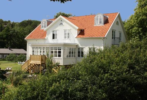 B&B Gerlesborg - Villa Akvarellen Bed & Breakfast - Bed and Breakfast Gerlesborg