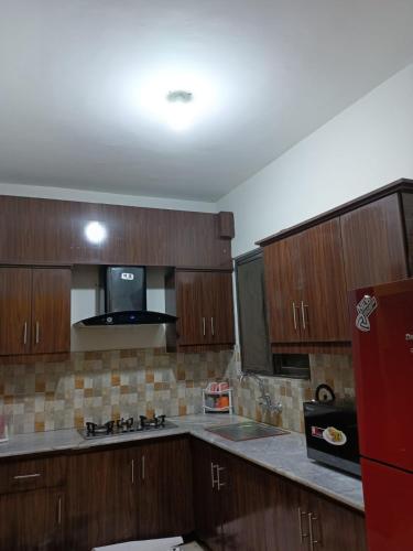 Stylish 3-Bed Premium Retreat 702 - image 4