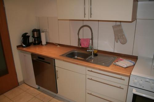 ห้องครัว, Ferienwohnung Sammet in ไบรลอน