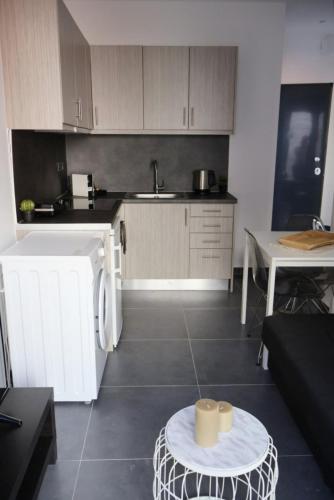 Porto Piraeus Suites Near Maniatika Metro Station-A1 in ไพเรียส