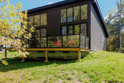 3-bedroom Lakefront Villa #9