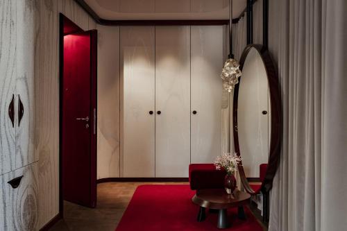 Grand Hotel Les Trois Rois Room Type - Suite