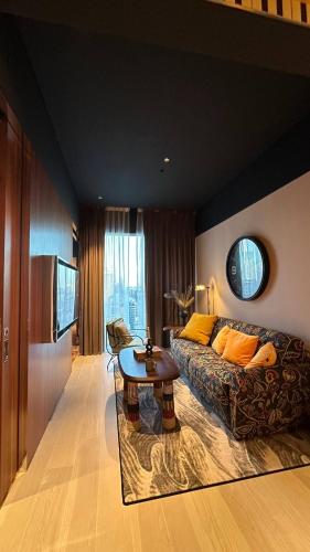 Stylish Mama Shelter 1BR Downtown Views Designer Touches, Dubai (photo 3)
