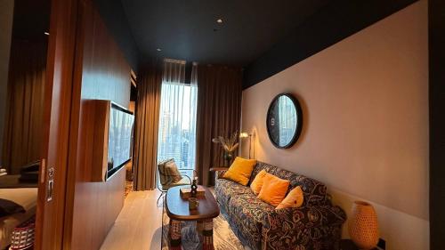 Stylish Mama Shelter 1BR Downtown Views Designer Touches, Dubai (photo 4)