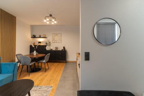 Cozy Terrace & Free Parking in the Heart of Riga in Észak-Riga