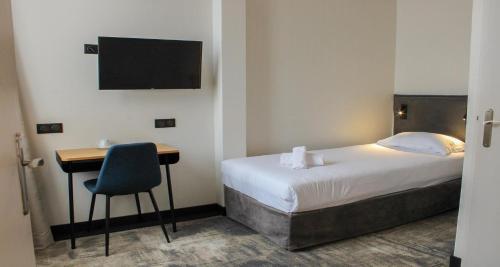 1 twin bed