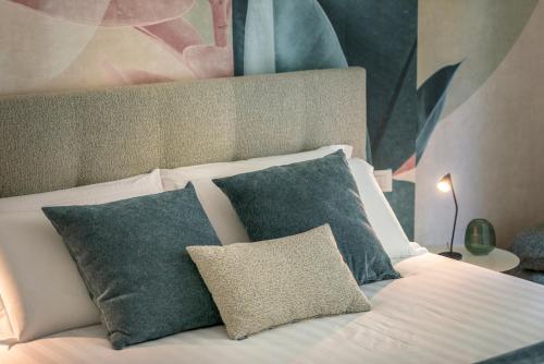 Brera Design Apartment R&R - image 13