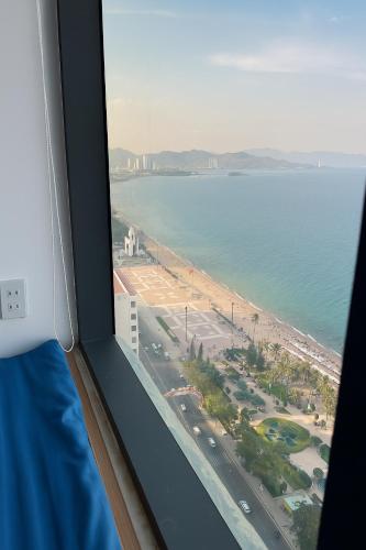 Sunrise Sea View Apartment - image 5