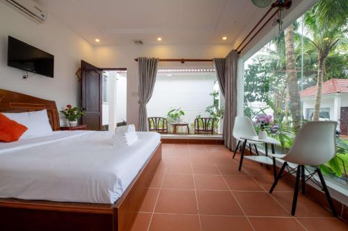 room detail thumbnail 0