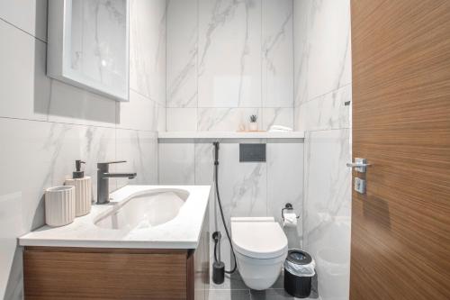The Crest Luxe Getaway l Brand New 1BR w Premium Facilities l Meydan Near Downtown, Dubái (foto 9)