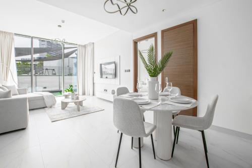 The Crest Luxe Getaway l Brand New 1BR w Premium Facilities l Meydan Near Downtown, Dubái (foto 4)