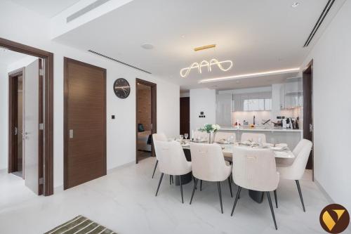 Vogue Sobha Hartland Three Bedroom plus maid Room Apartment with Balcony, With Full Access to all Amenities, Dubai (foto 10)