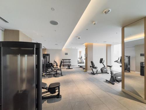 Vogue Sobha Hartland Three Bedroom plus maid Room Apartment with Balcony, With Full Access to all Amenities, Dubai (foto 3)