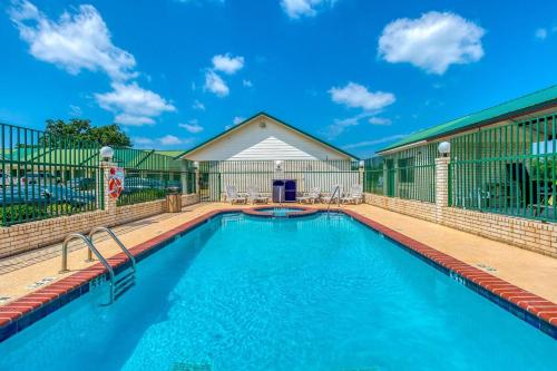 OYO Hotel Yoakum West in Yoakum, USA