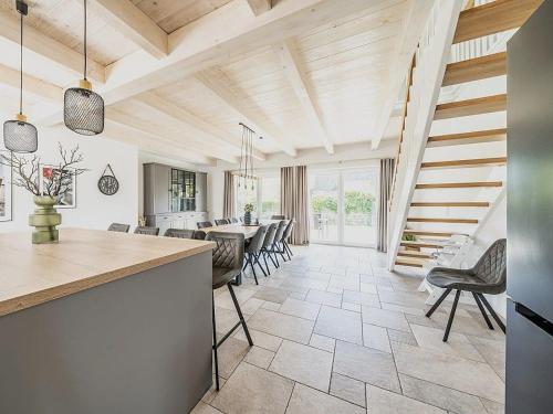 Exklusives großes Ferienhaus - modern, geräumig, nah am Meer (Exklusives großes Ferienhaus - modern, geraumig, nah am Meer) in Dagebull