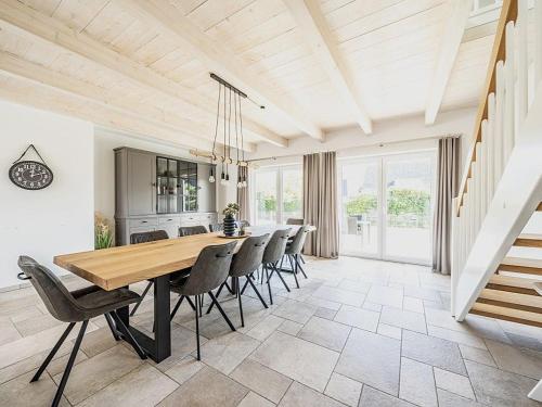 Exklusives großes Ferienhaus - modern, geräumig, nah am Meer (Exklusives großes Ferienhaus - modern, geraumig, nah am Meer) in Dagebull