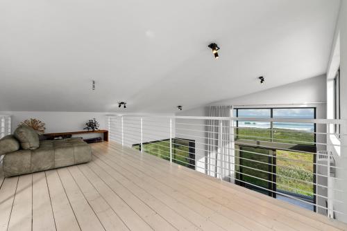 Ocean 9 Beachfront Residence - image 2
