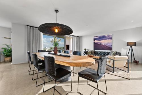 Ocean 9 Beachfront Residence - image 14