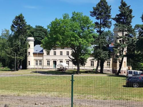 Palac Kursko Agroturystik in Chycina