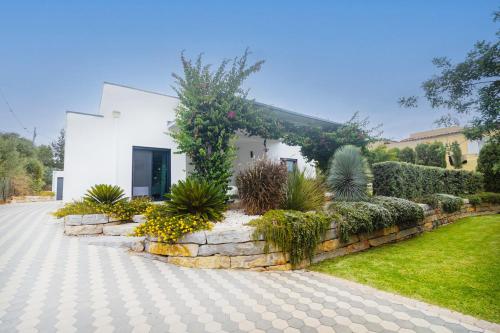 Villa Olivia - NEW! gîte à louer Quatrim do Norte