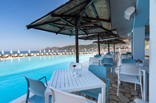 BOOK >> Radisson Resort Ruza Vjetrova in Bar, Montenegro