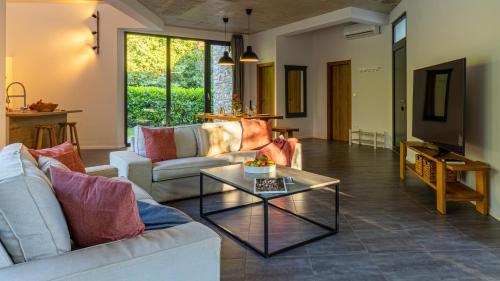 Doris in Umag with 4 bedrooms and 2 bathrooms in Krizine