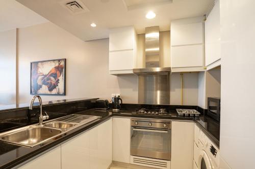 Artesia Tower D - 1BR Apartment - Allsopp&Allsopp - image 2