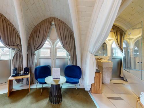 머큐어 푸아티에르 상트르