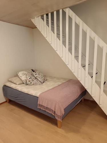 Rivitalo kylpylan lahella in Ikaalinen