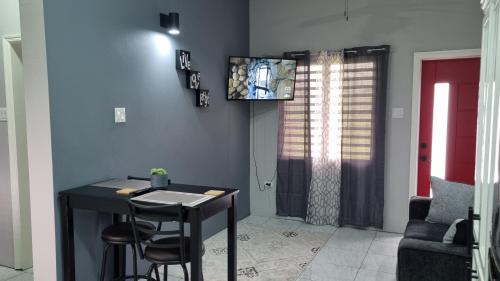 Rest Easy at Cunningham Suites 3 & 4