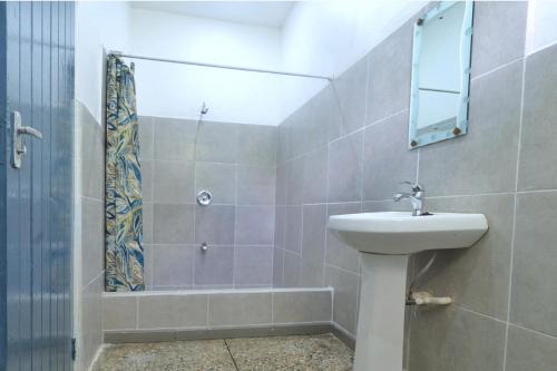 1 Bed Apartment - Wifi Parking Mountain Views, Scarborough (fotografie 4)